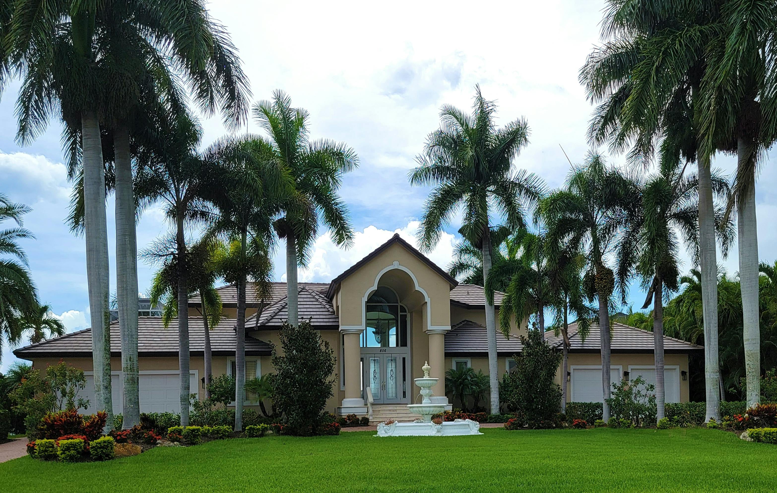 Beautiful residential landscaping by Silent Shade
